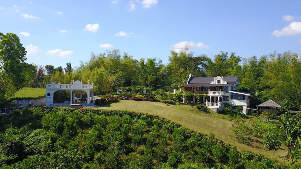 Ataalaya Farmhouse Батангас Экстерьер фото